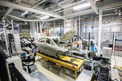 當(dāng) 摳廠 發(fā) 8 個月年終獎,多少車企打工人紅了眼眶